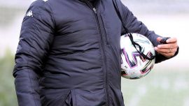 Süper Lig’e teknik direktör dayanmıyor